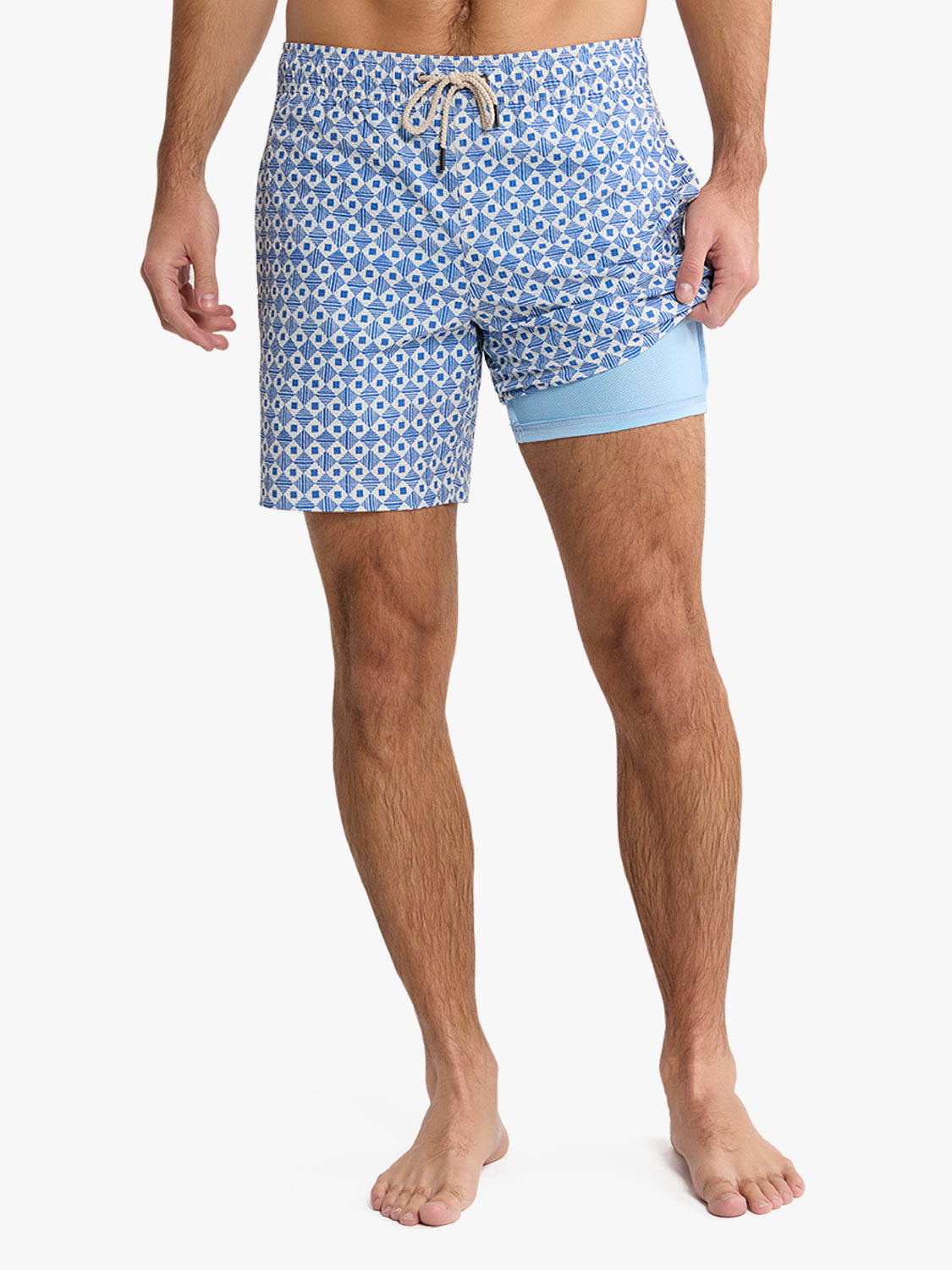 Fair Harbor Bayberry Trunk - Seersucker Sea Blue Tiles